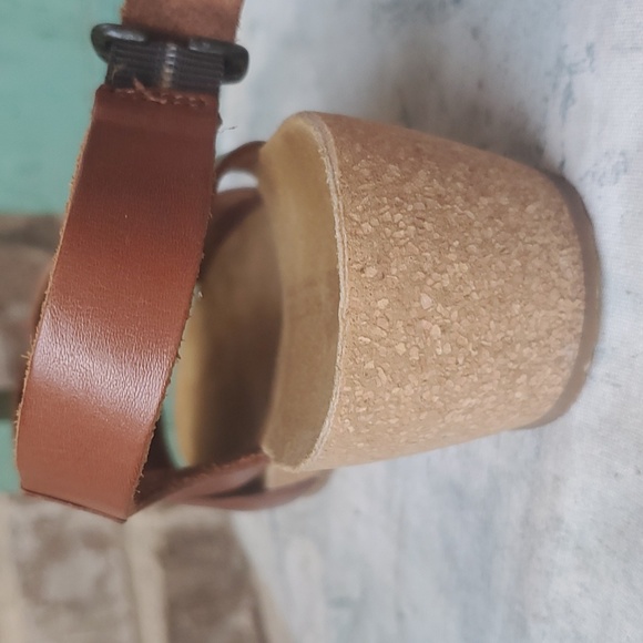 Eric Michael Leather and Cork Elevated Wedges - Picture 5 of 5